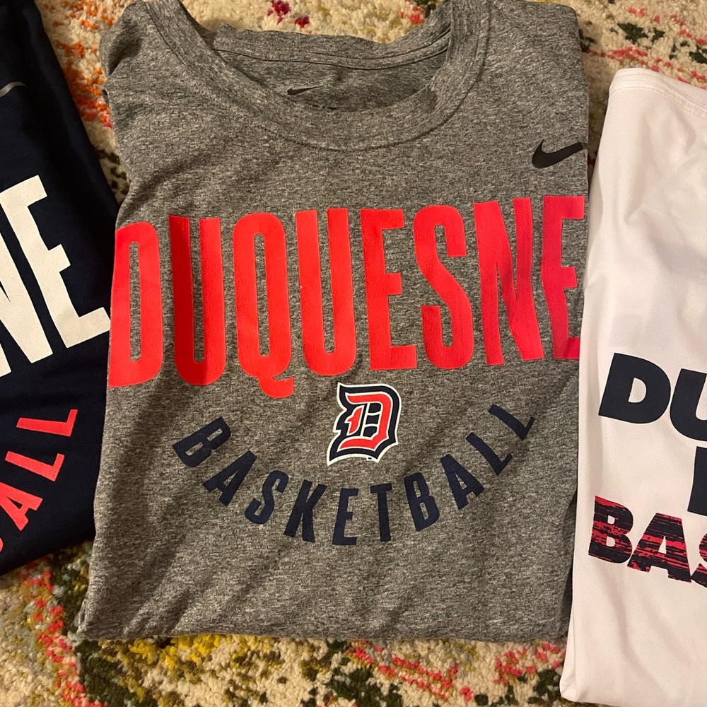 Duquesne Dukes Basketball Nike DriFit Tshirts - Set of 3 • - Picture 3 of 5